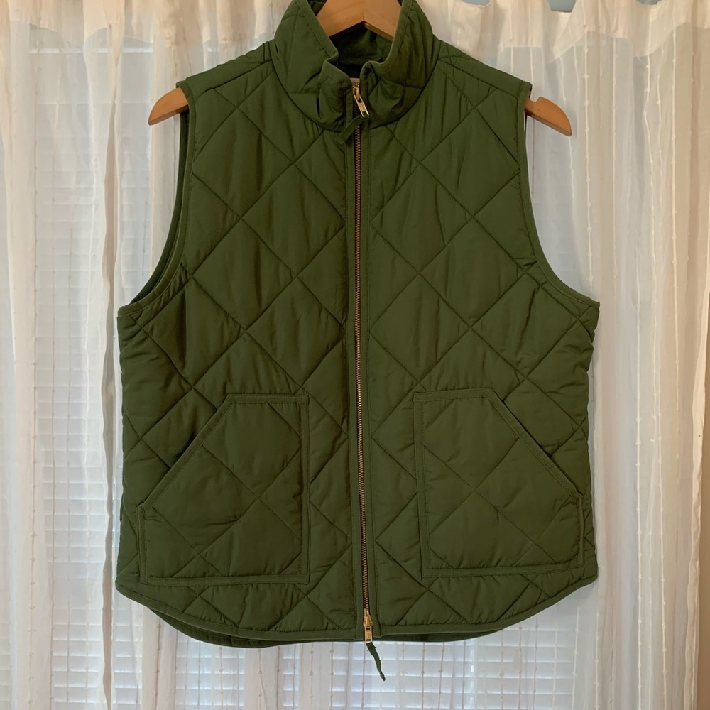 J.Crew brand green puffer vest size large